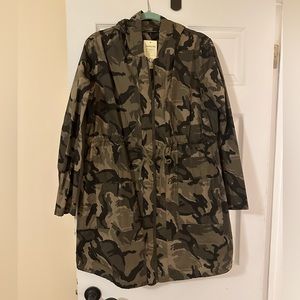 Camo utility/anorak jacket